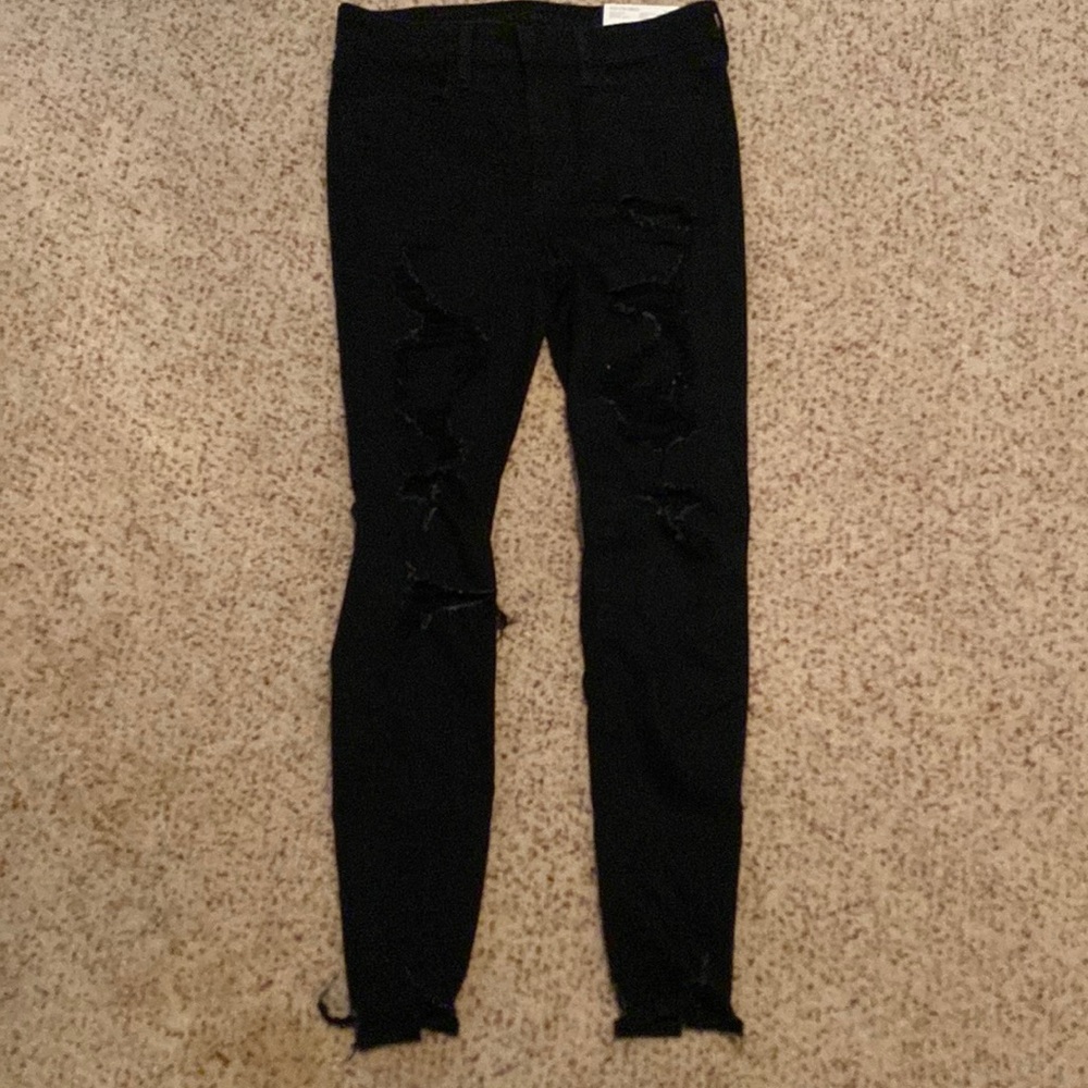 AE SZ 8 Regular Jeans NEW with Tags